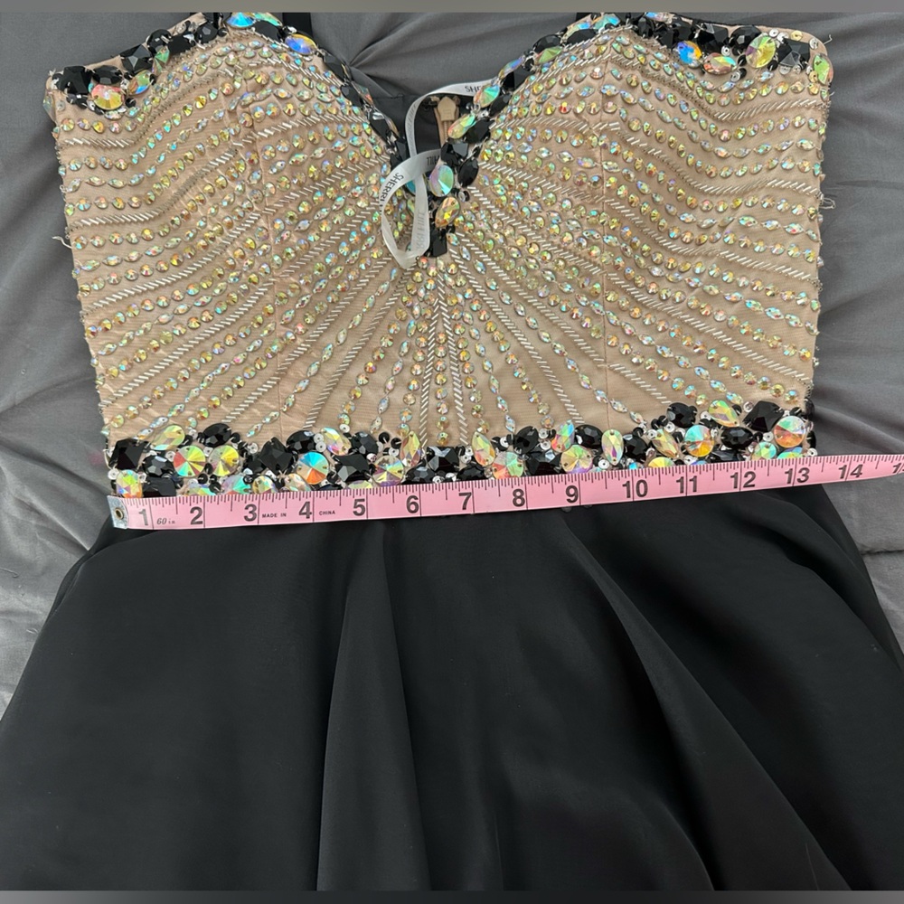 Sherri Hill Formal/Homecoming Dress - Women’s 10 - Picture 14 of 15